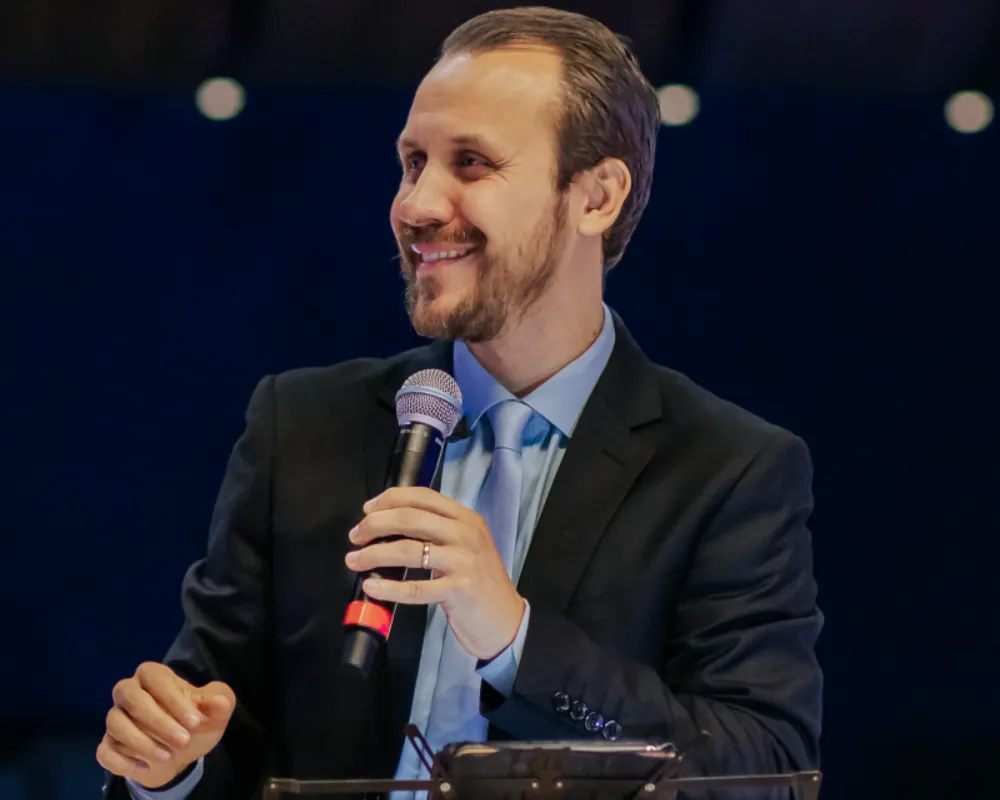 Pastor Rodrigo Mocellin
